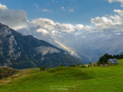 Un superbe point de vue sur le formidable cirque de Gavarnie