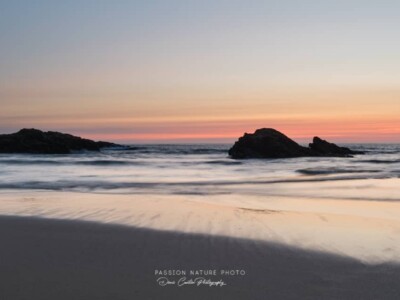 La plage a retrouvé sa tranquilité, il reste juste le photographe pour capter ces plus beaux instants